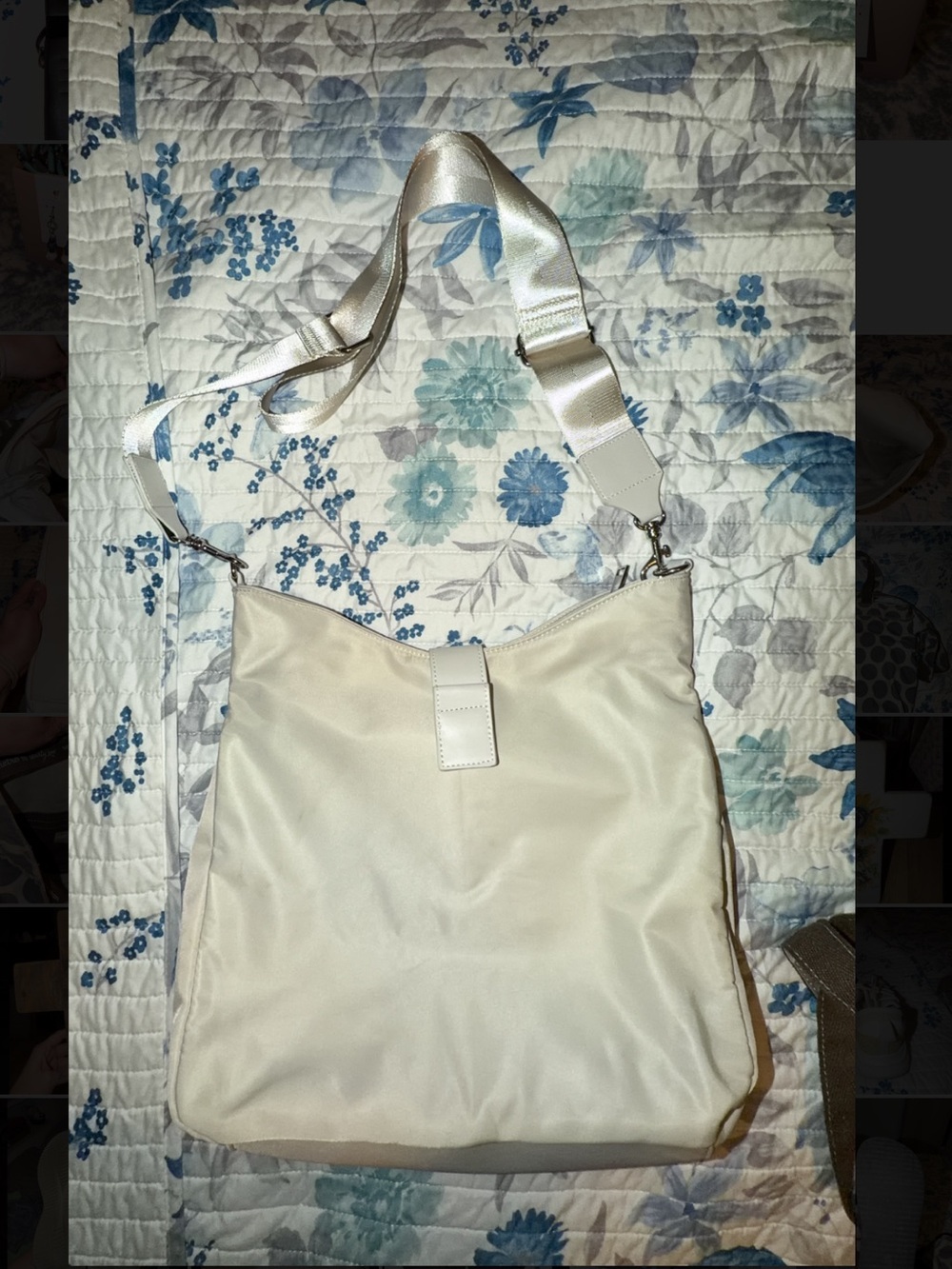 Wanderfull Cream Crossbody Shoulder Bag with Wide Strap